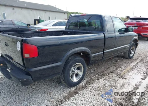 2003 Chevrolet S-10 Ls из США, поврежденный, VIN 1GCCS19X038262796